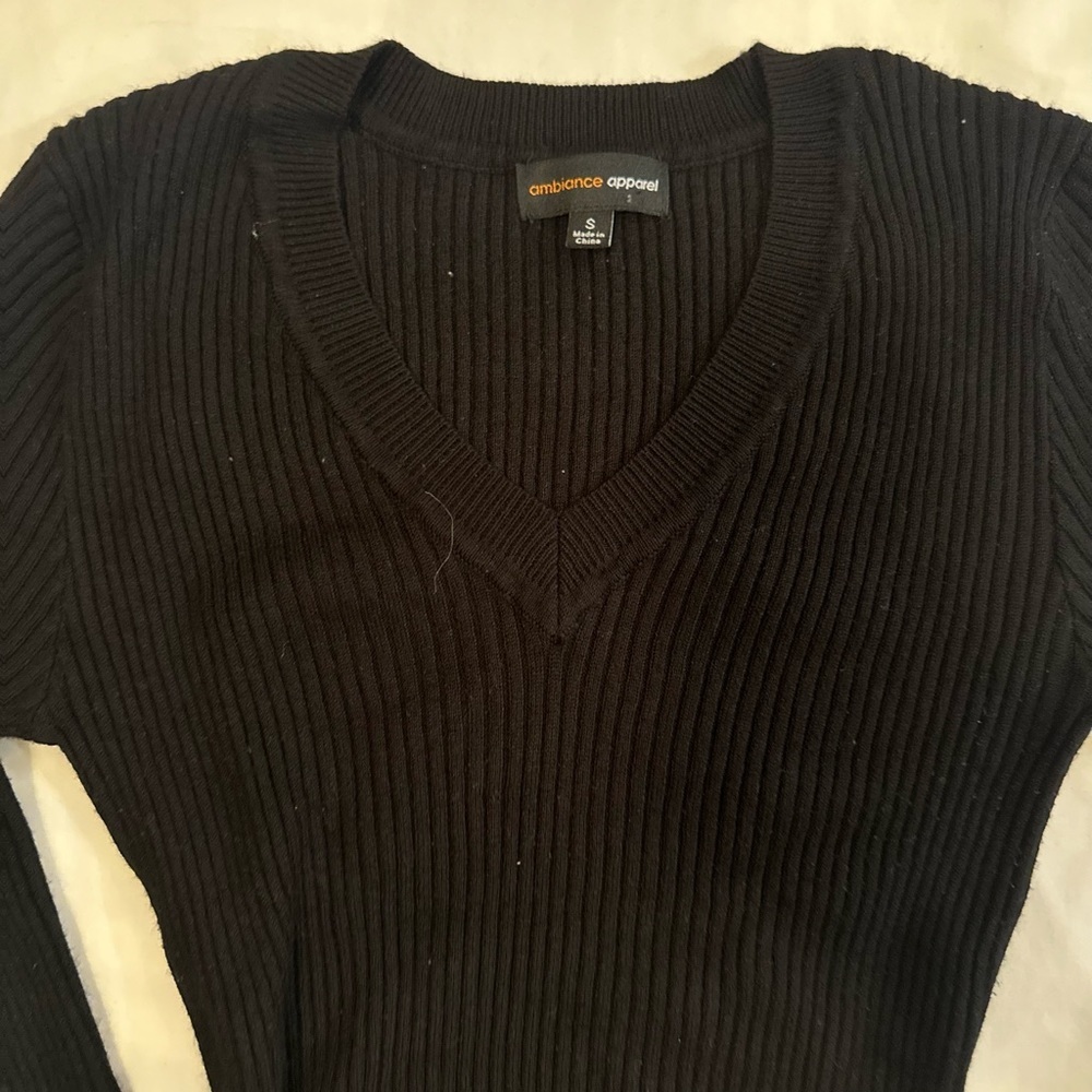 Black V Neck Ribbed Crop Top Long Sleeve Size Small - Picture 2 of 4